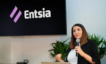 Eleanor Presentation Entsia logo